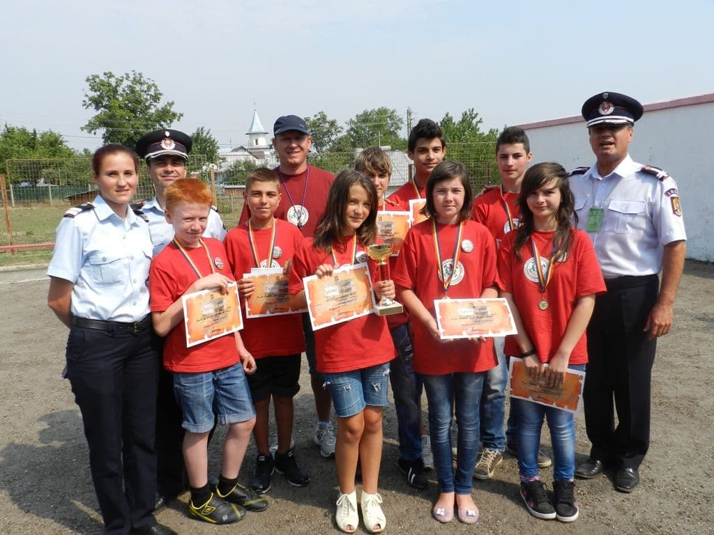 Tabăra de vară în domeniul situaţiilor de urgenţă s-a încheiat - FOTO