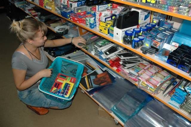 Vezi care sunt prețurile rechizitelor școlare la librăriile din Dorohoi 