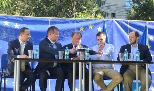 Vezi ce siglă și-a ales alianța de centru-dreapta