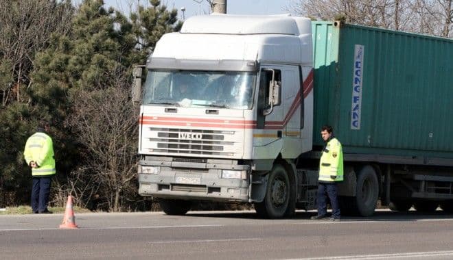 O finanţare de aproape cinci milioane de euro, deschide Vama Stânca traficului comercial 