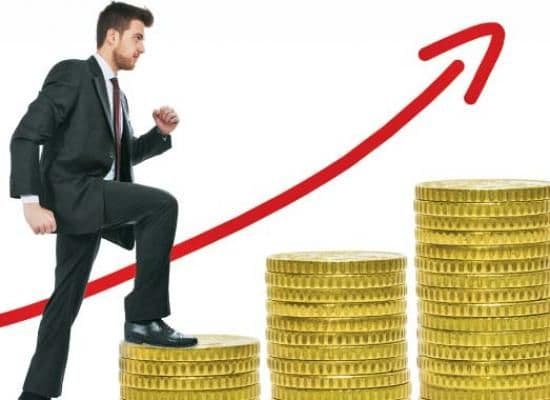 Noi majorări salariale pregătite de Guvern. Vezi ce bugetari vor primi 20% în plus la salariu