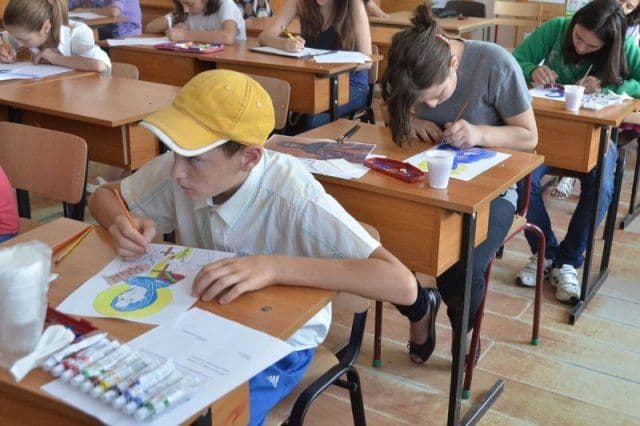 IHTIS: Educaţia Școlară – un Drept solicitat adesea mult prea târziu...