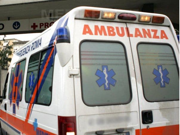 Microbuz cu români, spulberat de un TIR în Italia. 3 români au murit, unul e grav rănit