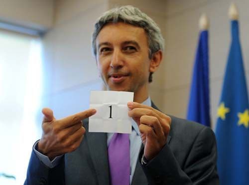 Unde se duc banii de la Dan Diaconescu pentru Oltchim