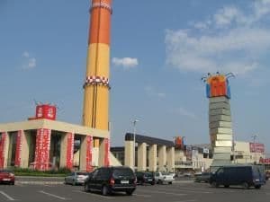 Un bărbat din Broscăuţi a furat aproape 5000 de lei din Iulius Mall Suceava