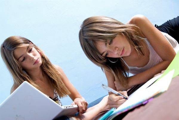 Internet wireless gratuit în şcoli şi instituţii publice, din 2013
