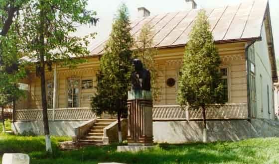 Pelerinaj artistic la Muzeul Memorial „George Enescu” Dorohoi