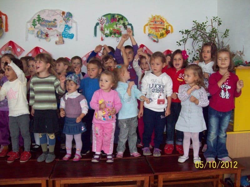 ZIUA MONDIALĂ A EDUCATORULUI la Şcoala gimnazială „Dimitrie Romanescu”