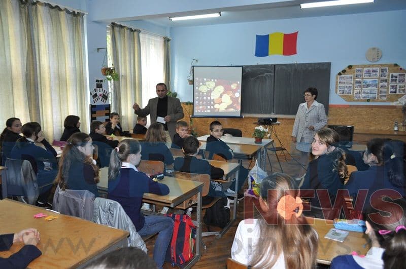 Principiul democraţiei pus în practică la Şcoala Nr.5 „Spiru Haret” Dorohoi  - VIDEO/FOTO