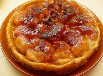 Tort de mere cu nucă