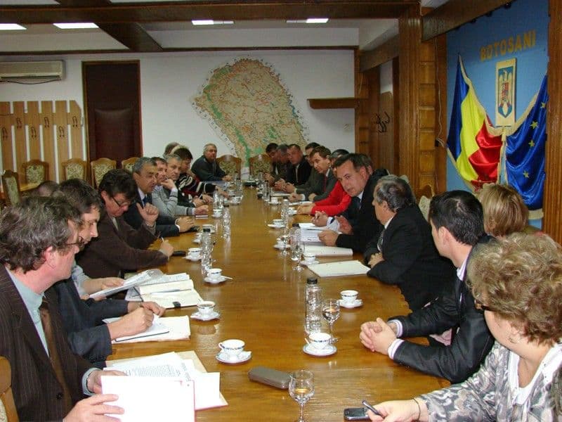Delimitarea graniţelor de judeţ s-a finalizat cu un singur litigiu rămas pentru instanţa judecătorească