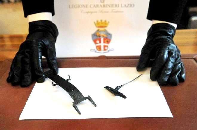 O noua metodă de furt cu care românii au speriat Italia „Furculiţa hoaţă” 