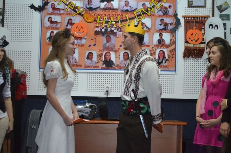Clubul Copiilor Dorohoi „Holloween-ul de altădată versus Holloween-ul de astăzi”    