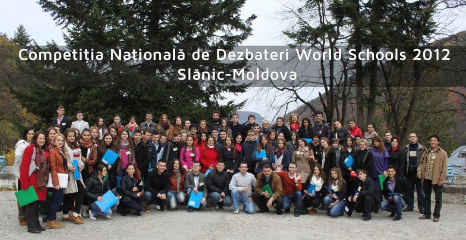 Membrii CJE Botoșani la Competiția Națională de dezbateri World Schools