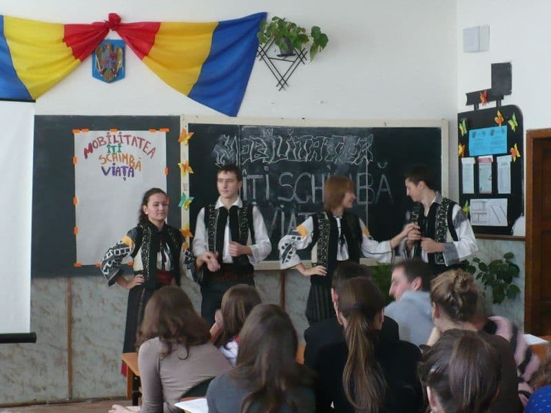 Mobilităţile internaţionale în cadrul Săptămânii Educaţiei Globale la Liceul Regina Maria Dorohoi  
