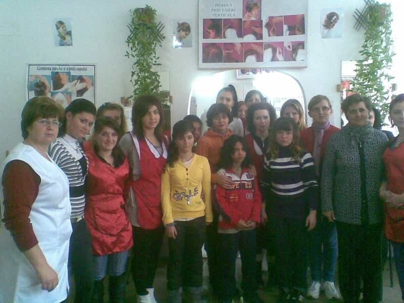 Învață să trăiești sănătos - Estetica și igiena la vârsta adolescenței