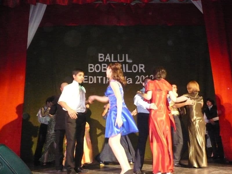 Balul bobocilor Liceul Tehnologic Special „Ion Pillat” Dorohoi - FOTO