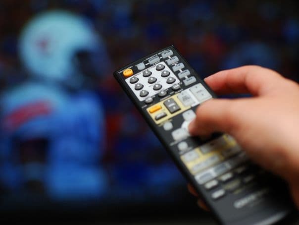 Guvernul a modificat pe furiş Legea Audiovizualului