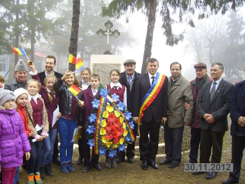 Ziua Naţională a României sărbătorită în comuna IBĂNEŞTI - FOTO