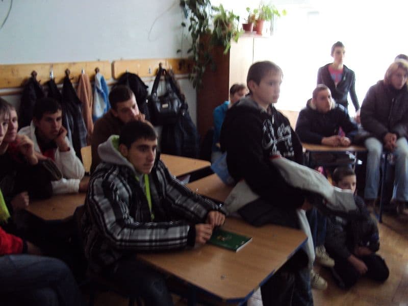 Liceul Tehnologic Special „Ion Pillat”  Dorohoi : „1 Decembrie - file de istorie”