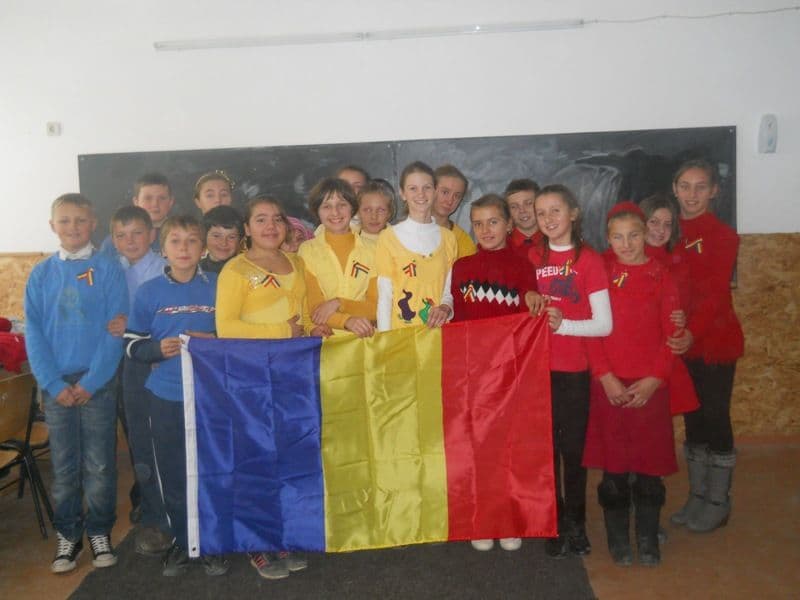 Ziua Națională sărbătorită la Şcoala Gimnazială Nr. 2 Străteni