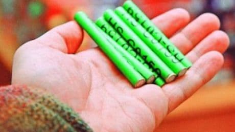 Elevii care aduc în şcoli petarde, sancţionaţi drastic, până la exmatriculare