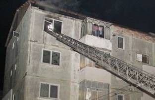 Salvat în ultima clipă de pompieri