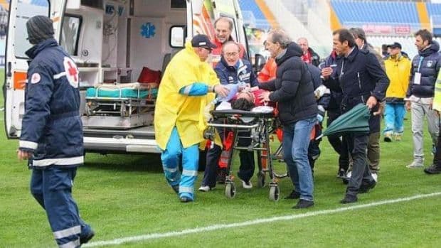 TRAGEDIE! Un fotbalist român a murit după ce i s-a făcut rău pe teren! 