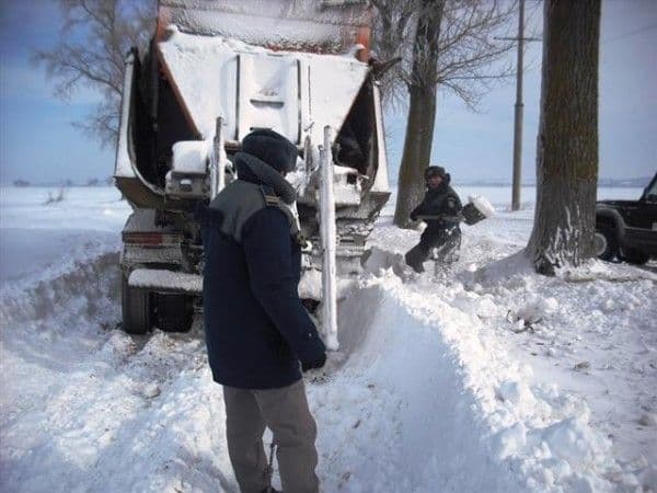 Salvaţi din zăpezi de poliţiştii de frontieră