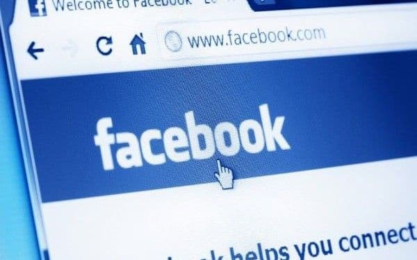Postările pe Facebook și Twitter, în atenția poliției. Cum au ajuns să fie investigați aproape 5000 de oameni