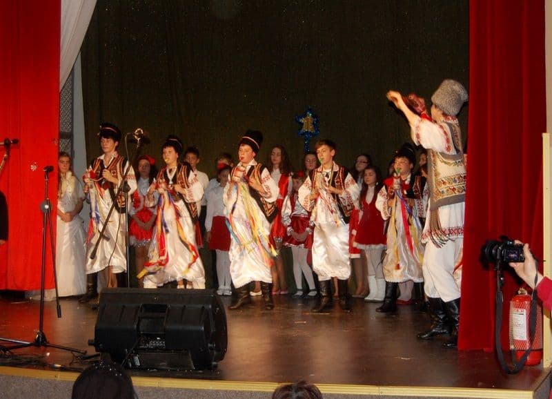 Scoala 8_Serbarile iernii_12