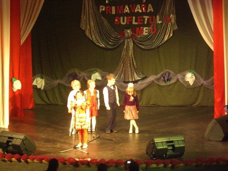 Concurs local - Mama, primavara sufletului meu_08