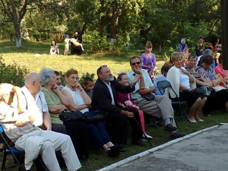 Liveni 01