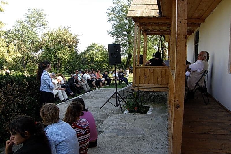 Liveni 10