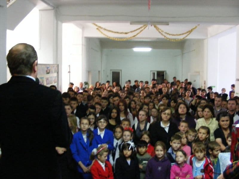 familia Mandachi lansare de carte la Dorohoi (4)