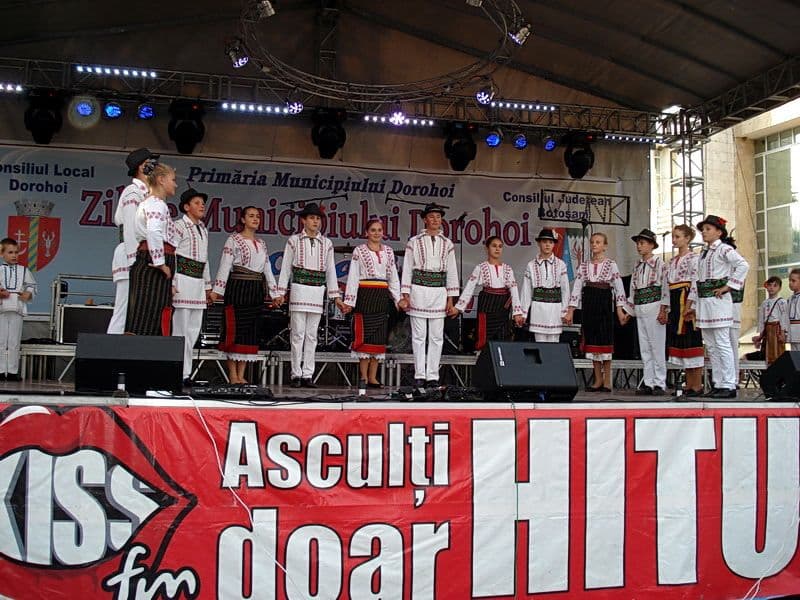Ansamblul Firicelul 02