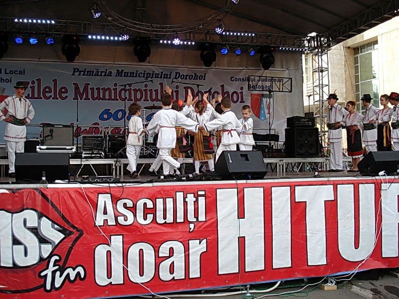 Ansamblul Firicelul 07