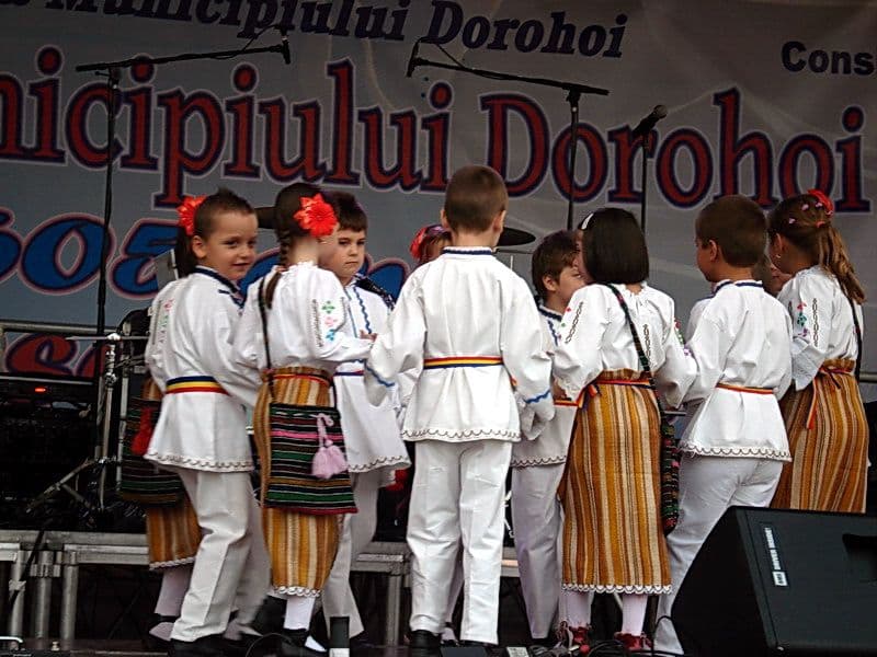 Ansamblul Firicelul 10