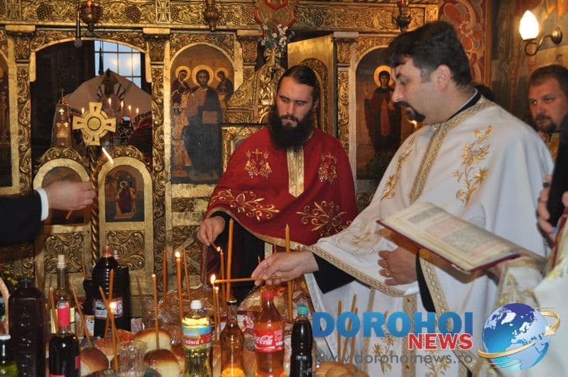 Sf. Moaste - Biserica Sf. Cuv. Parascheva Dorohoi_03