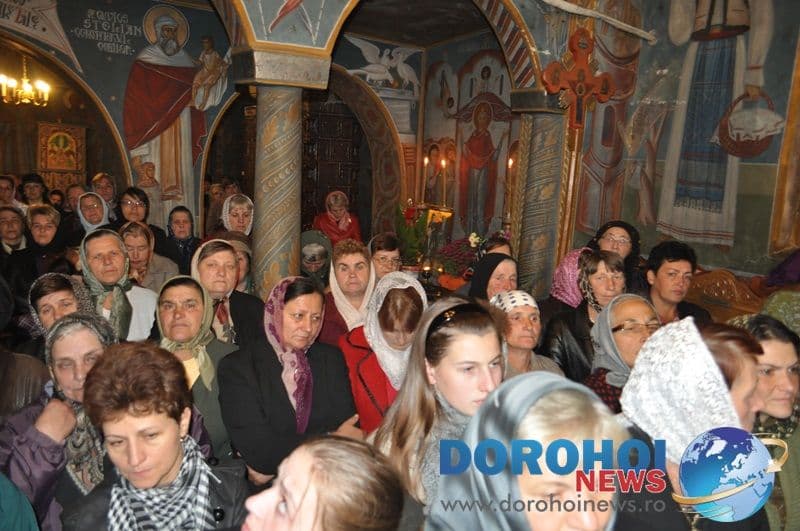 Sf. Moaste - Biserica Sf. Cuv. Parascheva Dorohoi_05