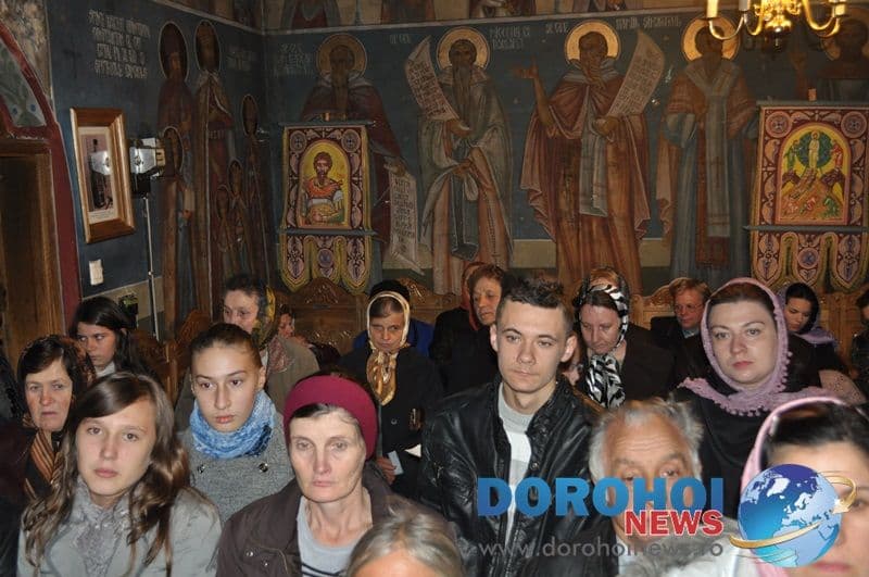 Sf. Moaste - Biserica Sf. Cuv. Parascheva Dorohoi_08