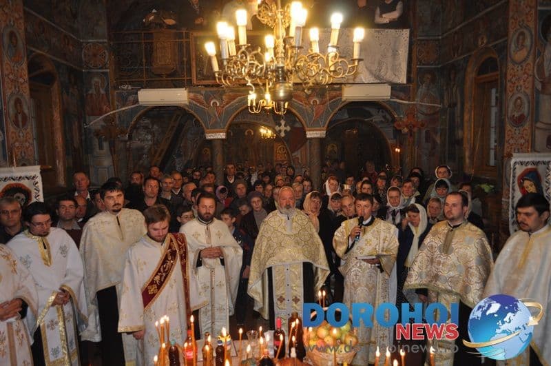 Sf. Moaste - Biserica Sf. Cuv. Parascheva Dorohoi_11