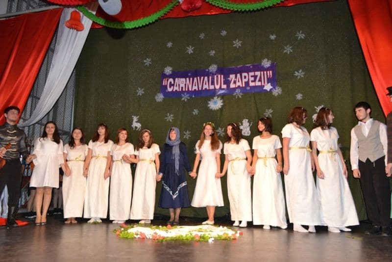 Carnavalul zapezii Dorohoi 2012_04