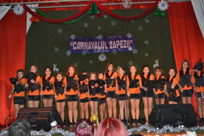 Carnavalul zapezii Dorohoi 2012_06