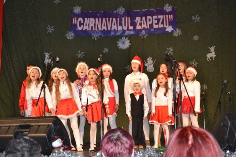 Carnavalul zapezii Dorohoi 2012_07