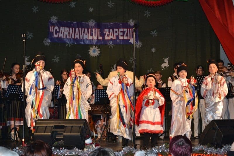 Carnavalul zapezii Dorohoi 2012_16