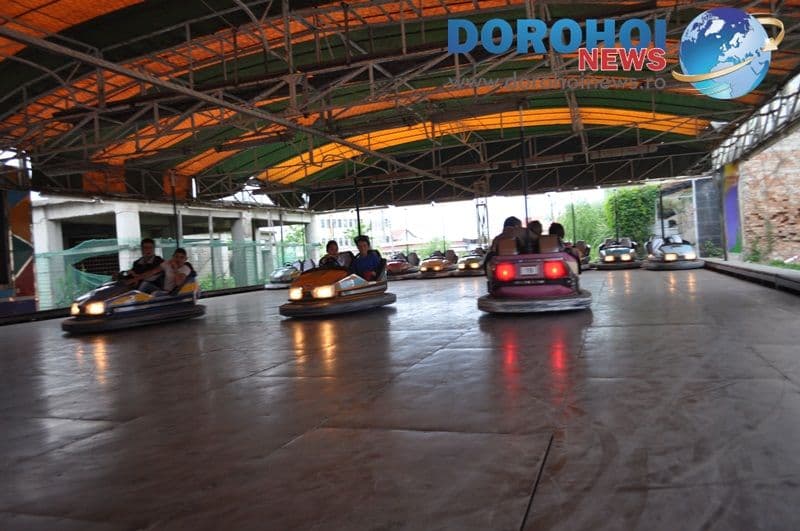 Parc de distractii - Luna Park la Dorohoi_03