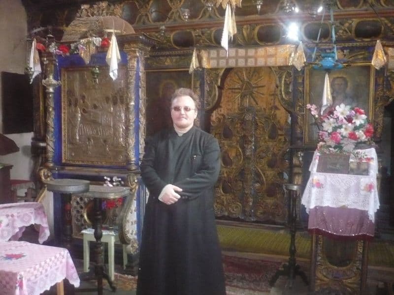 Călători în spaţiul sacralităţii (4)