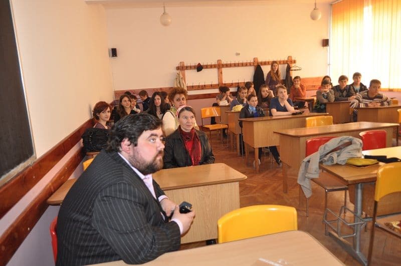 Detectiv in lumea profesiilor_01