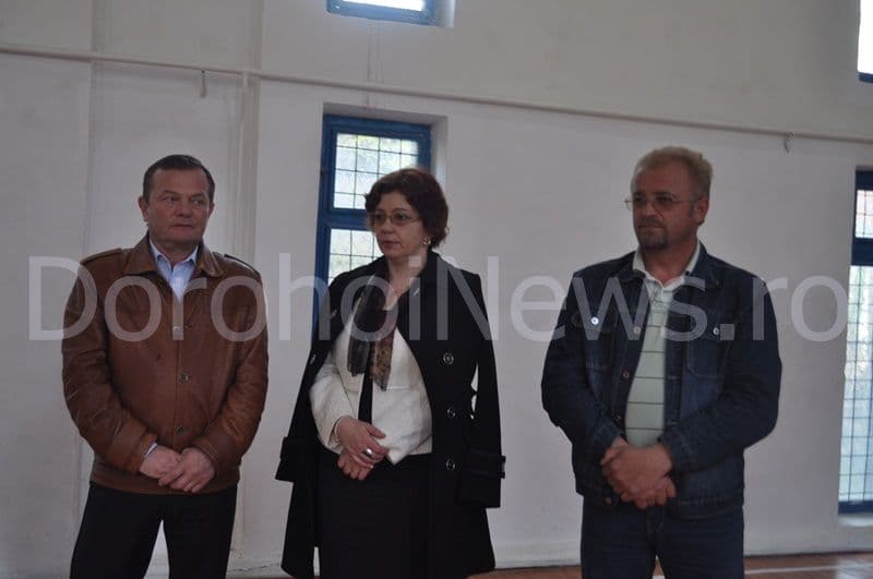 Inaugurare si sfintire sala de sport_CN Grigore Ghica_05